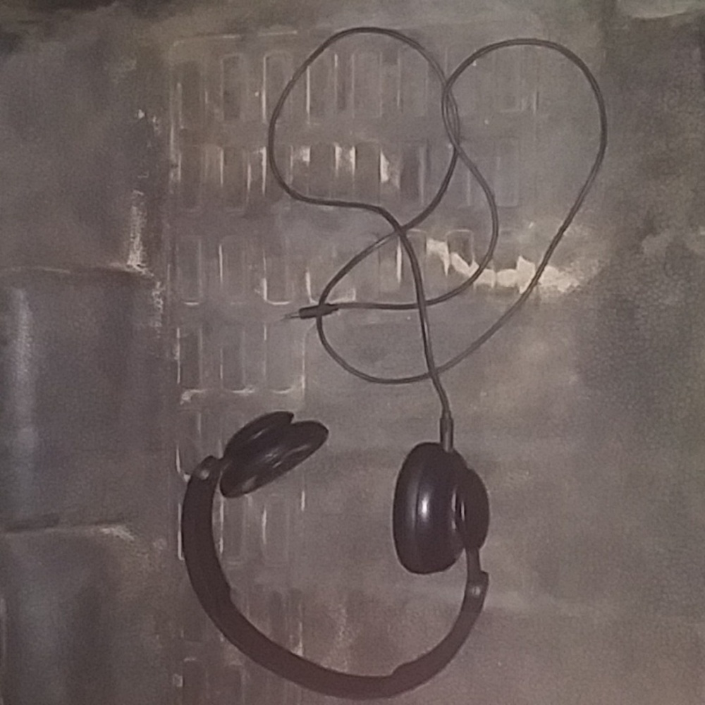 Bluetooth Headset W/ Aux Cord